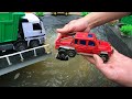 Miniatur Truk Plastik Dan Menemukan Mainan Robot Bumblebee, MoBil Balap, Excavator, Pusaran Air