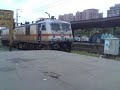 WAP-7 30303 C.R.  AJNI ARRIVING AT LTT TO TAKE CHARGE OF LTT GORAKHPUR EXP