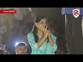 Arvind Kejriwal Trilokpuri Speech: केजरीवाल ने जब भाषण रोककर पत्नी Sunita Kejriwal को थमाया माइक