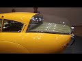Visita al museo Guggenheim, exposición de autos clásicos.