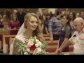 Bride Sings as She Walks Down the Aisle | Hard not to cry