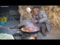 Old lovers Living in a Cave Cooking Egg for Lunch | Daily Routine Village life in Afghanistan