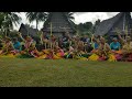 Womens sitting dance rumung