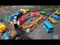 Trains thomas & bus tayo, loader, excavator, buldozer, fire engine, lokomotif, truk dump, molen