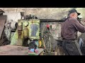 30 years of experience in the forge can be seen from afar! Making a knife from 100 metal balls!