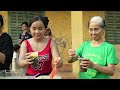 Together With My Sister, Cook Sweet Soup To Share With The Elderly And Children On A Hot Summer Day.