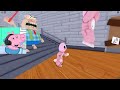 Peppa Pig PLAY MINECRAFT OBBY in Roblox!