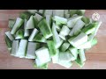 How to cut ridge gourd / പീച്ചിങ്ങ