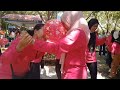 keseruan ibu-ibu lomba joget balon