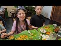 Foreigners taste South Indian food for the first time!