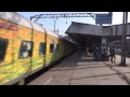 Deccan Queen & Howrah Duronto Express Furiously Skipping Dadar Station, Mumbai (Post AC Conversion)