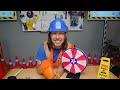 Handyman Hal Spins the Wheel of Awesome! Fun videos for kids | Learn and Play